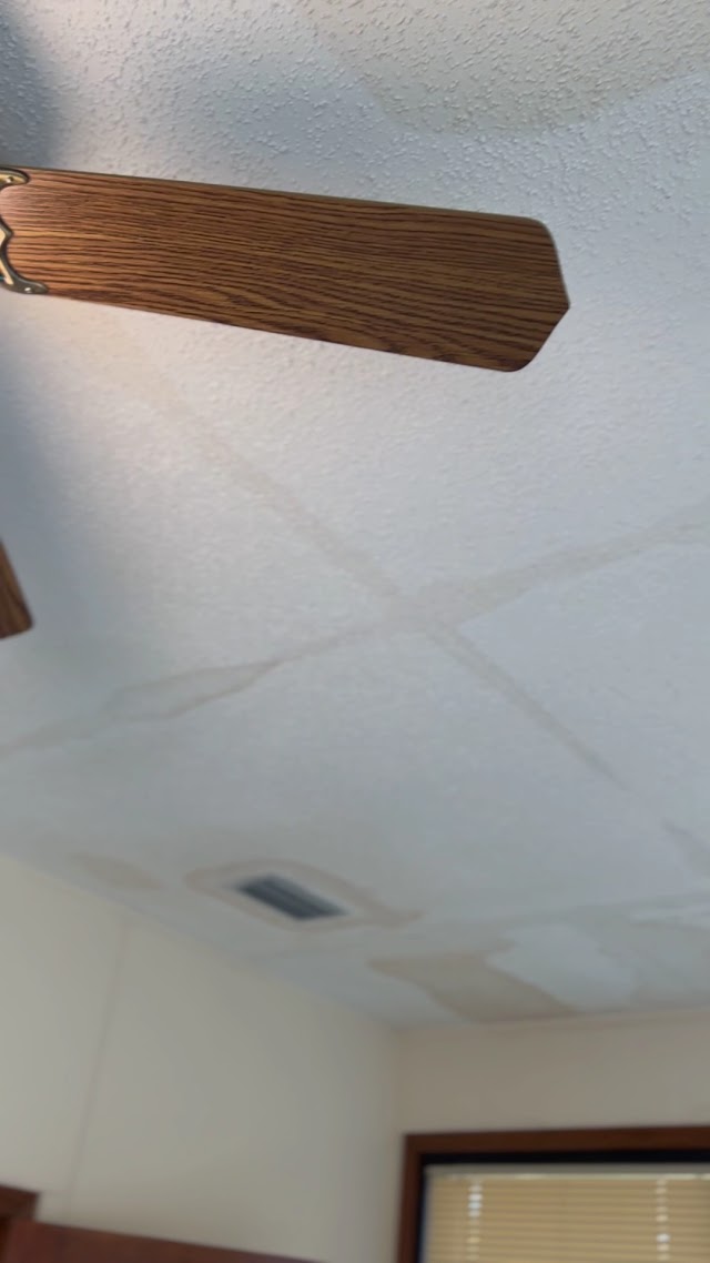 1 Touch Drywall Paint and Pressure washing photo 3