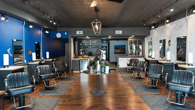12K Salon photo 2