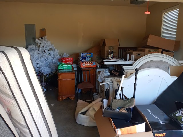 2 Vets Junk RemovaL and Demolition LLC photo 2