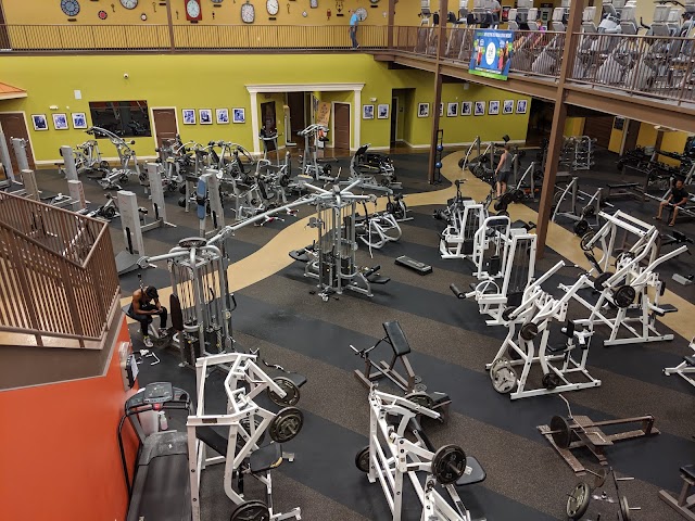 24/7 Health Club & Wellness Center