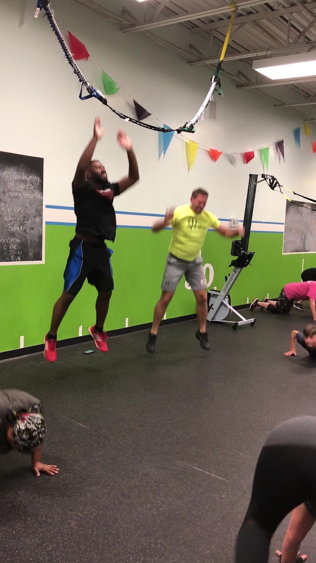 24/7 Health Club & Wellness Center photo 3