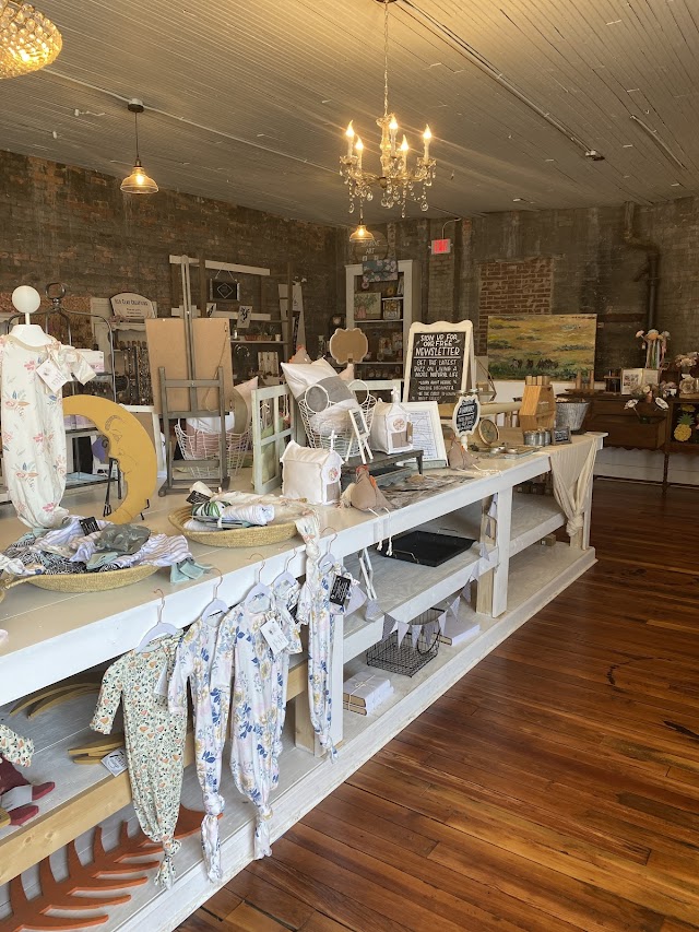 7th Street Salvage - Architectural Salvage Warehouse photo 2