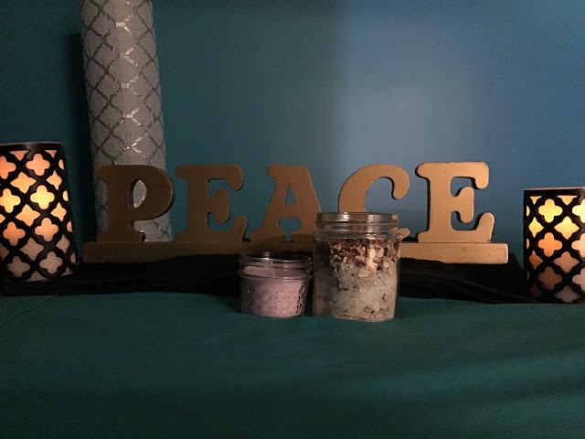 A "Gray"ceful Touch Massage photo 2