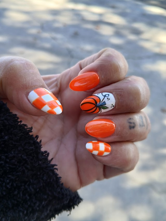 A Nails photo 3