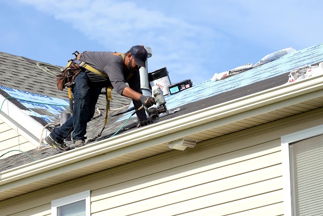 Albany Roofing Crew photo 3