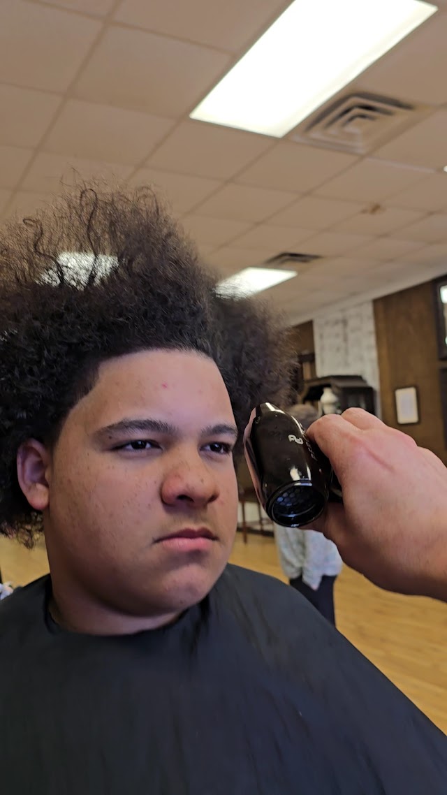 Albany's Northside Barber Shop photo 3