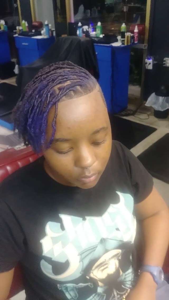 Atlanta's 24 Hour Barber Shop photo 2