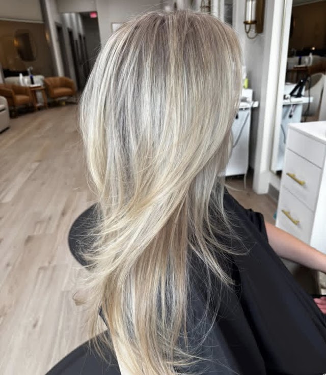 Aurora Beauty Bar photo 2