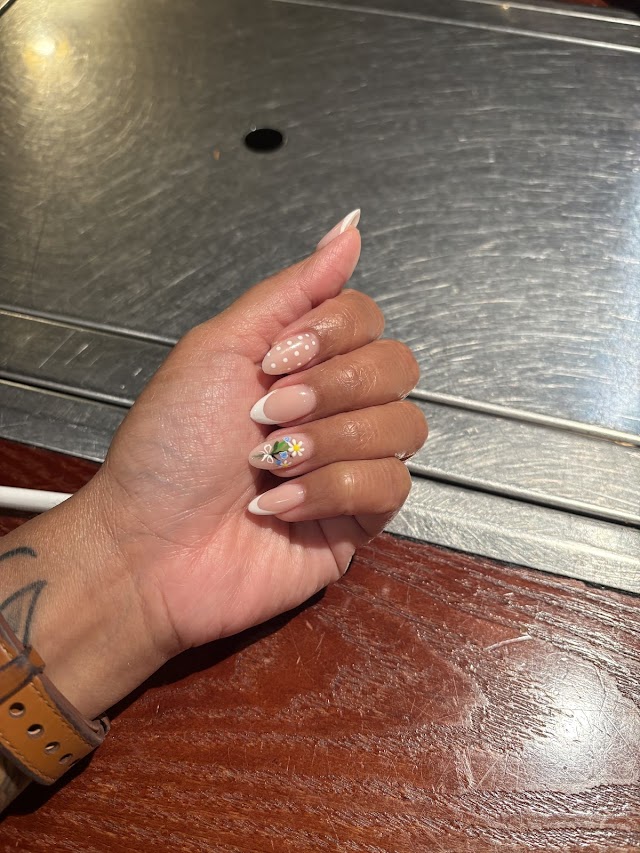 Aurora Nail Spa photo 2
