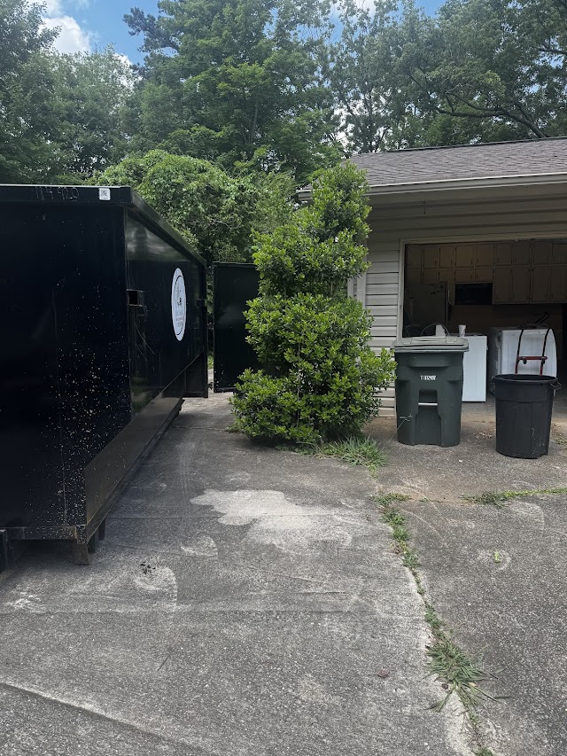 Benchmark Junk Removal and Hauling photo 2
