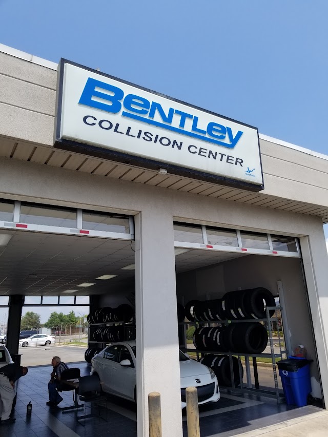 Bentley Buick GMC Collision Center photo 3
