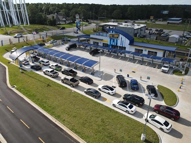 Big Tuna Express Car Wash photo 2