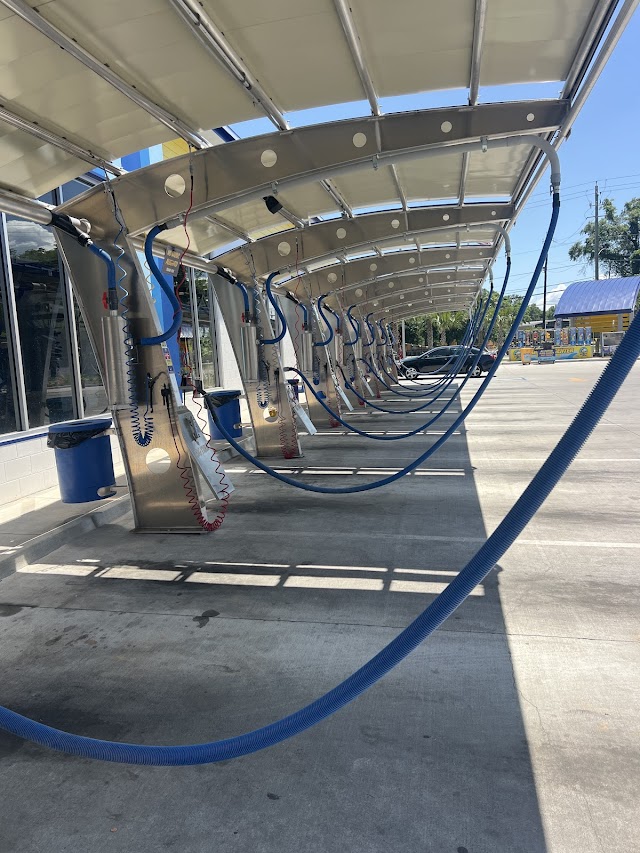 Big Tuna Express Car Wash photo 4