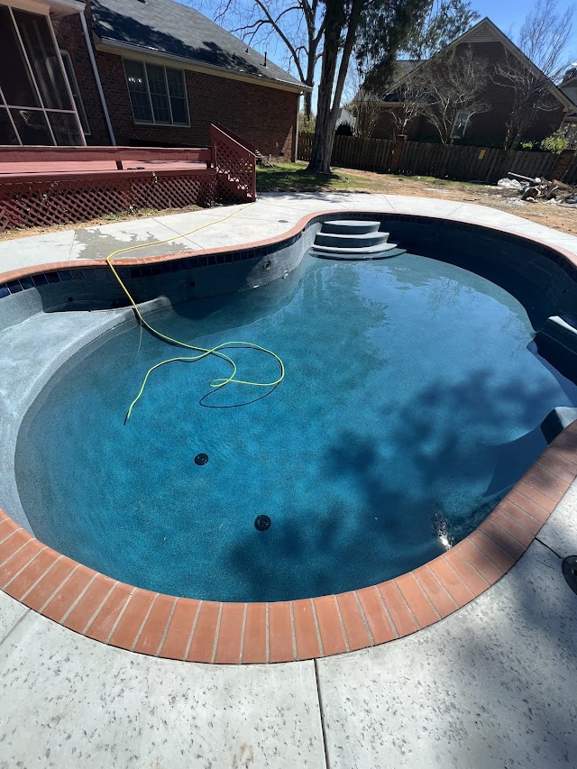 Big Wave Pool & Patio photo 4