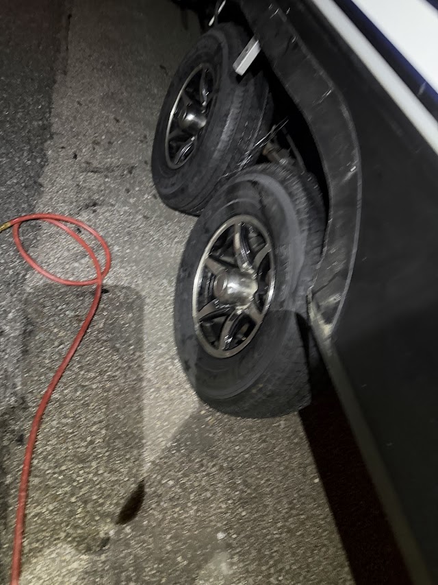 Black’s Mobile Tire Service – 24 Hour Roadside photo 2