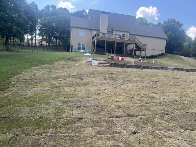Blount's Lawn Care Solutions LLC photo 1