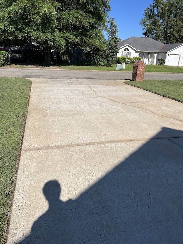 Blue Diamond Pressure Washing photo 2