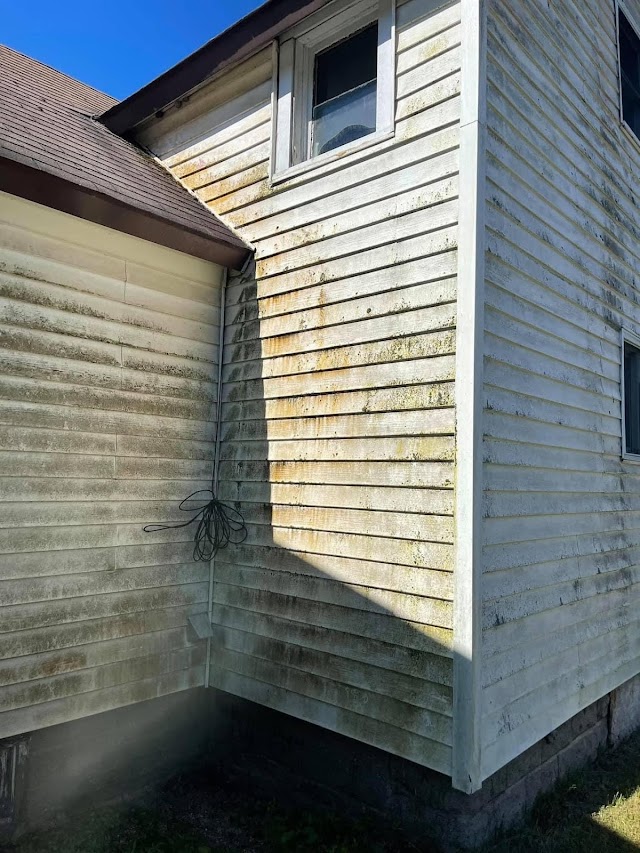 Blue Diamond Pressure Washing photo 3