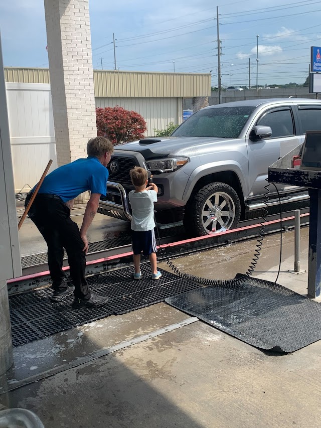 Blue Express Car Wash photo 4