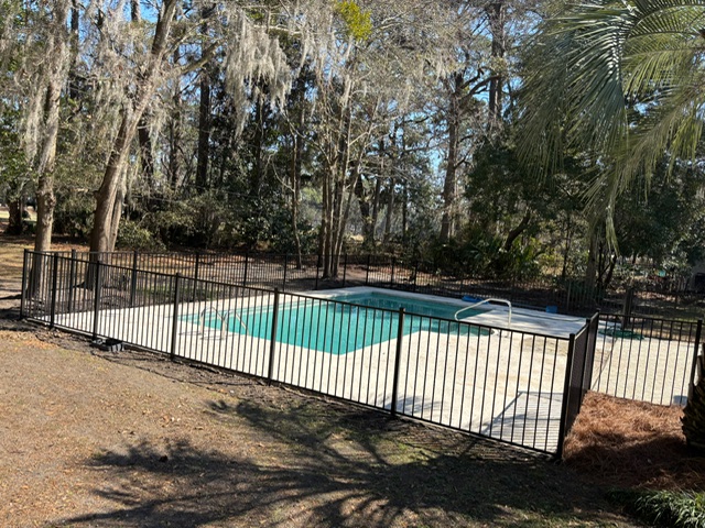 Bluffton Fence & Gutter Company photo 3
