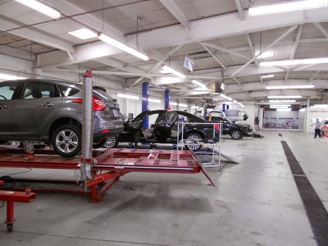 BMW of Mobile Collision Center