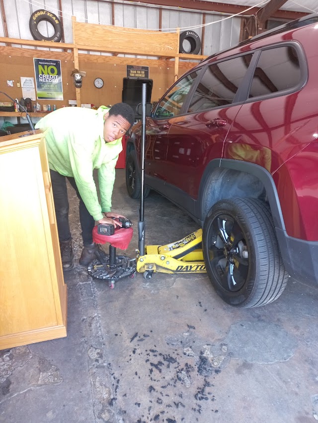 Bobbitt's Tire Co. photo 4