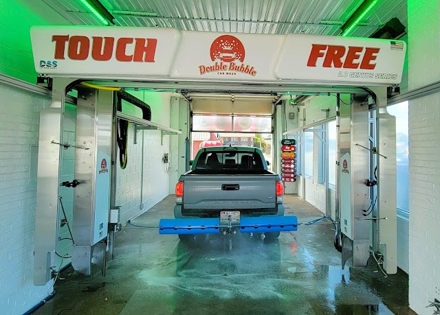 Bubbles Express Car Wash photo 4