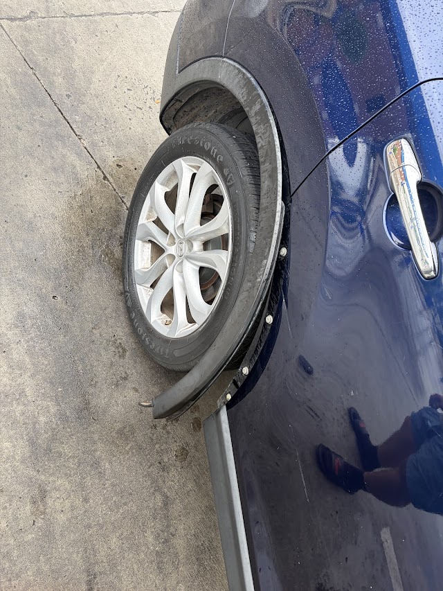 Bubbles Express Car Wash photo 2