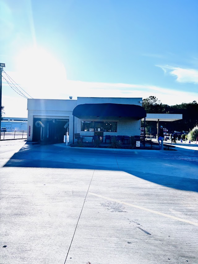 Bulldog Car Wash & Golf Carts