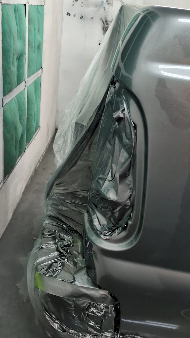Calhoun's Body Shop photo 3