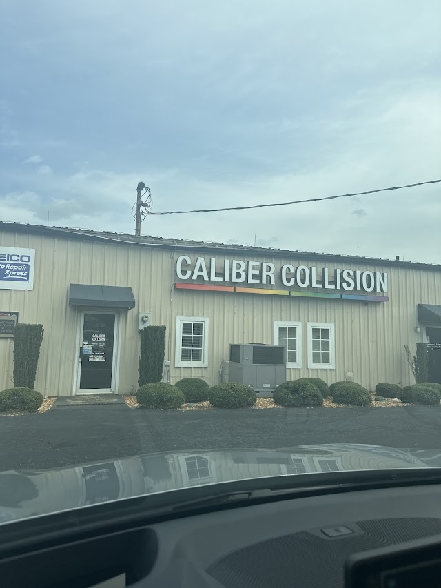 Caliber Collision photo 1