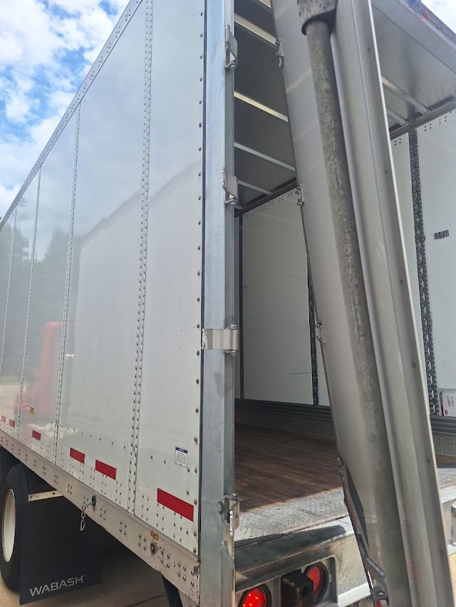Calvary Truck Repair & Fleet Services LLC photo 3