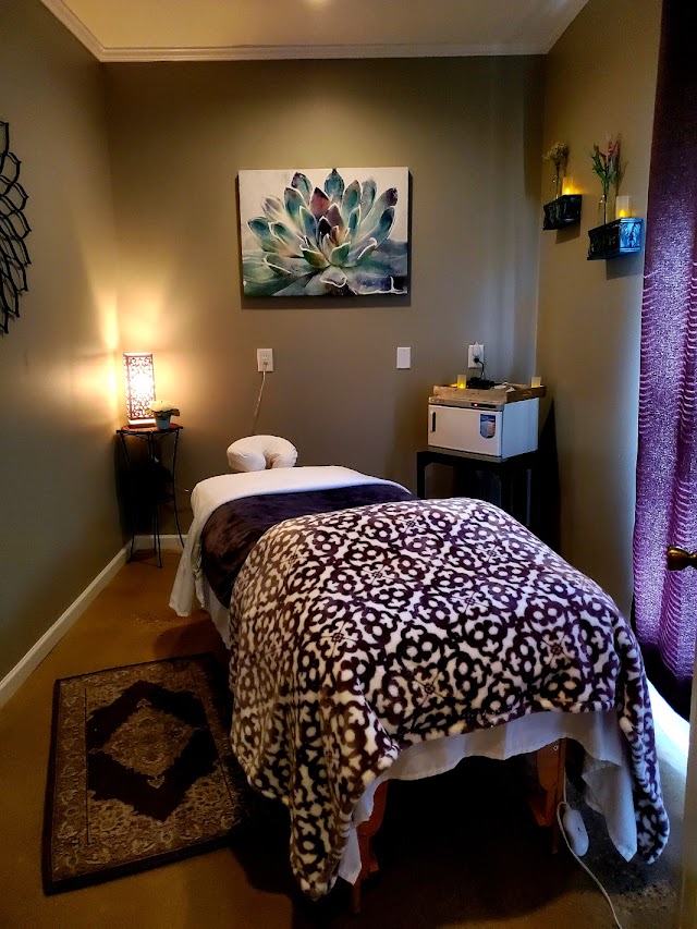 Caravail's Day Spa photo 2