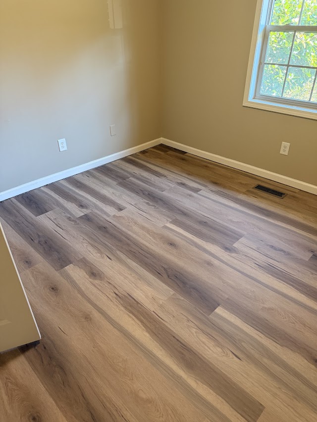 CASE Floors of Tuscaloosa photo 3
