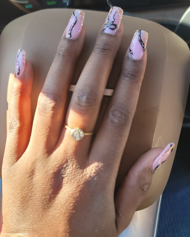 City Nails