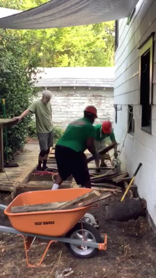 College HUNKS Hauling Junk & Moving - Savannah photo 3