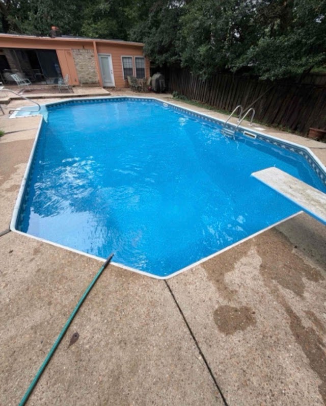 Complete Pool Care photo 2