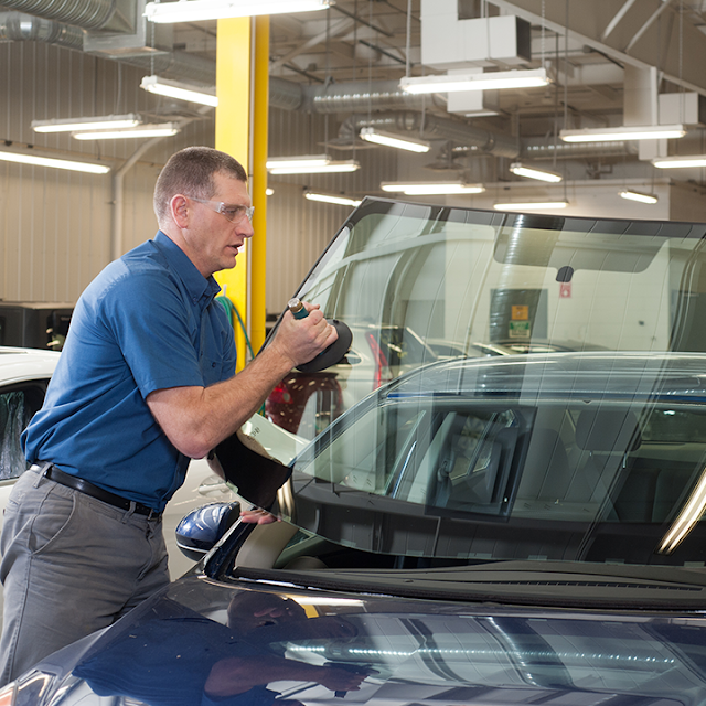 Convenient Collision Solutions - We Come To You! photo 3