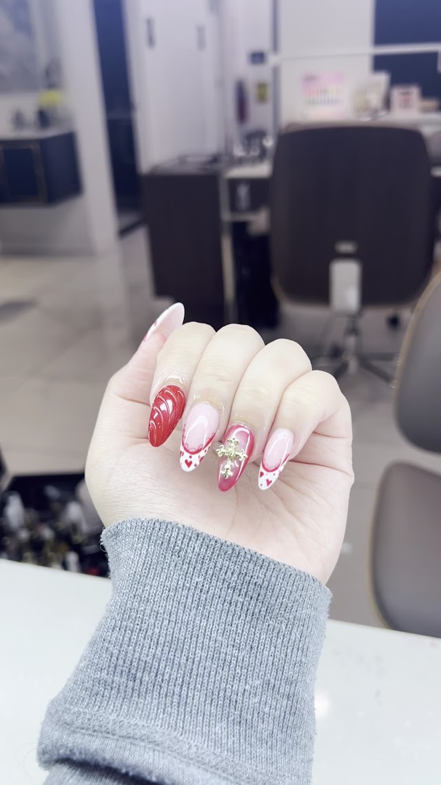 Crown Nails Lounge photo 3