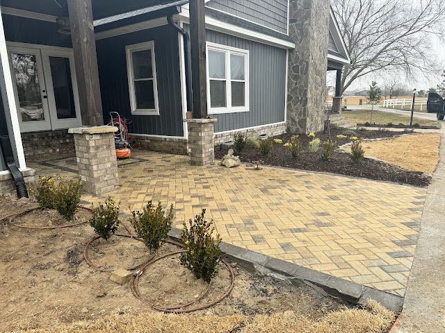 Curb Appeal Scenes and Scapes photo 2