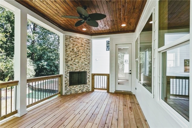 CW Decks & Siding photo 2