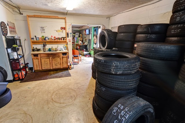 D10 Tires photo 2