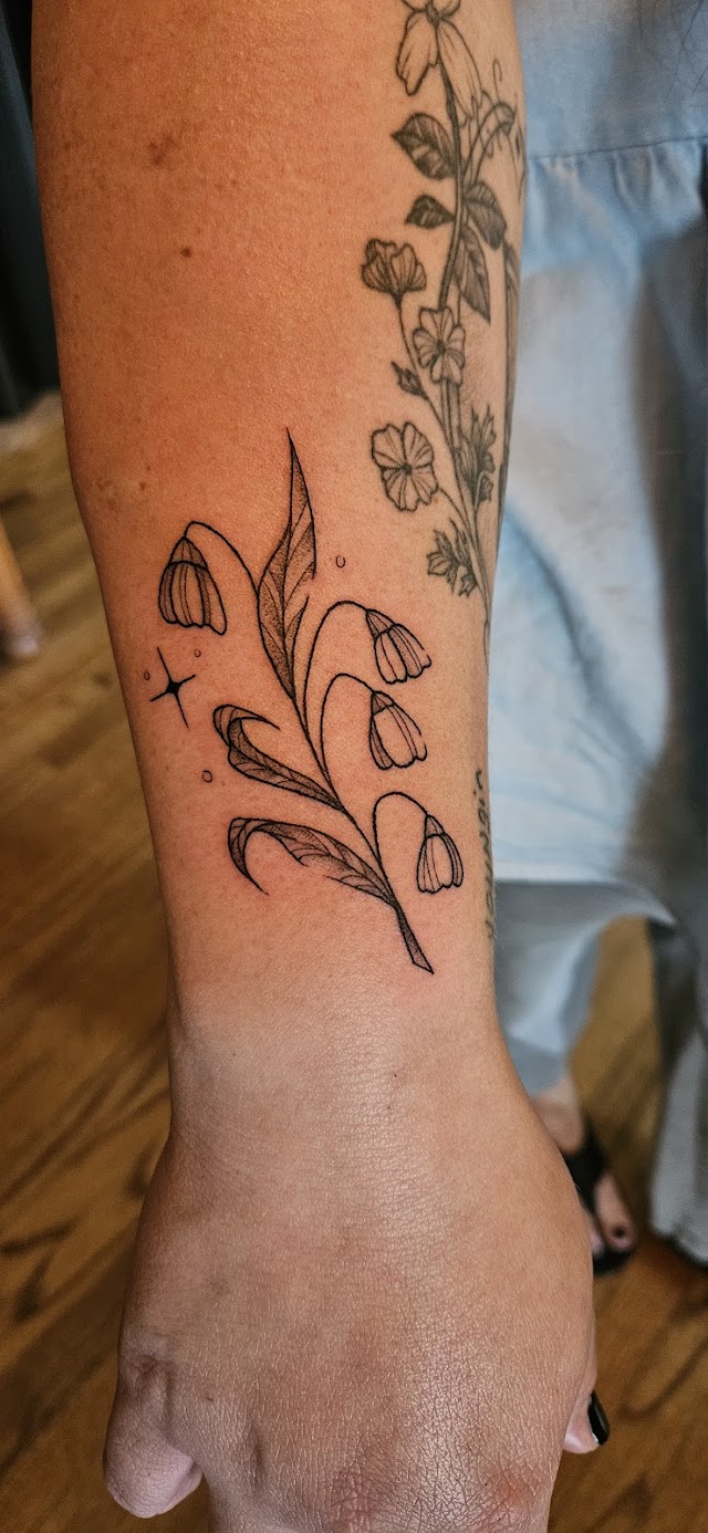 Dark Horse Tattoo photo 4