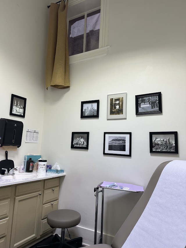 Decatur Dermatology: Wyatt Samantha S MD