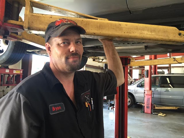 Dennis Johnson's Auto Repair photo 3