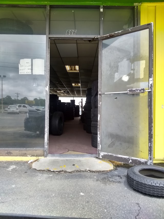 Discount Tire photo 4