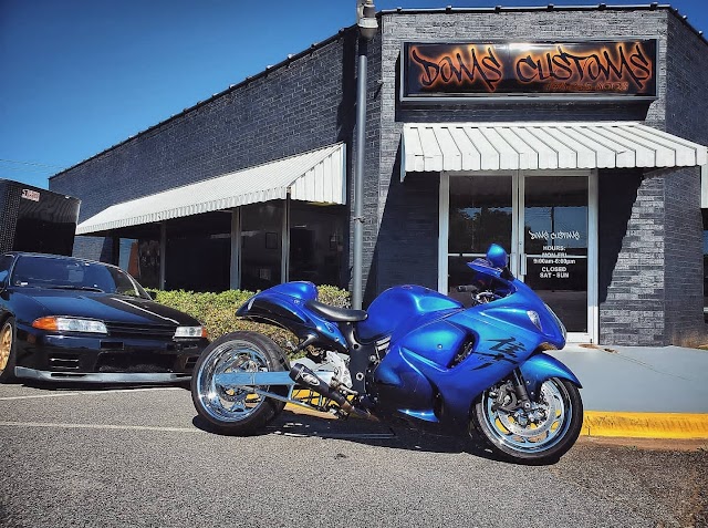 Dom's Customs