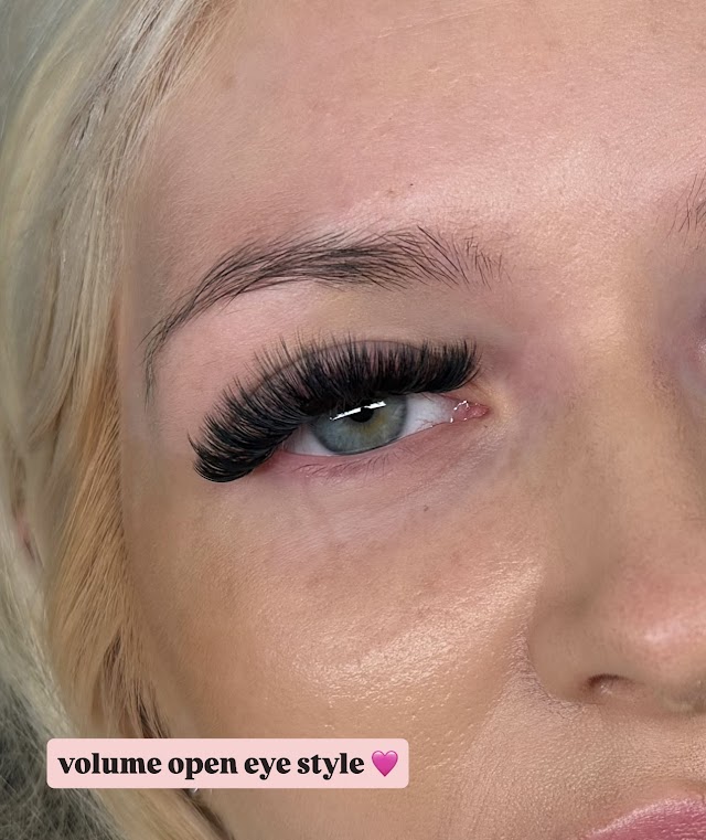 Dominate Lash photo 2