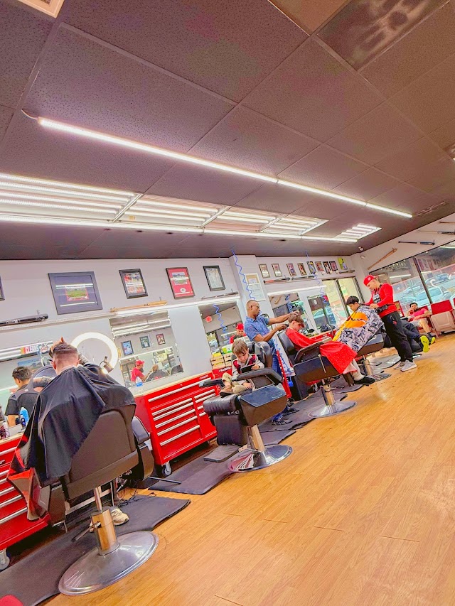 Dominican sports Barbershop photo 2