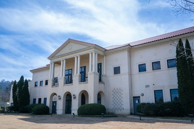 Dr. J. Stephen Gunn, MD - Plastic Surgeon